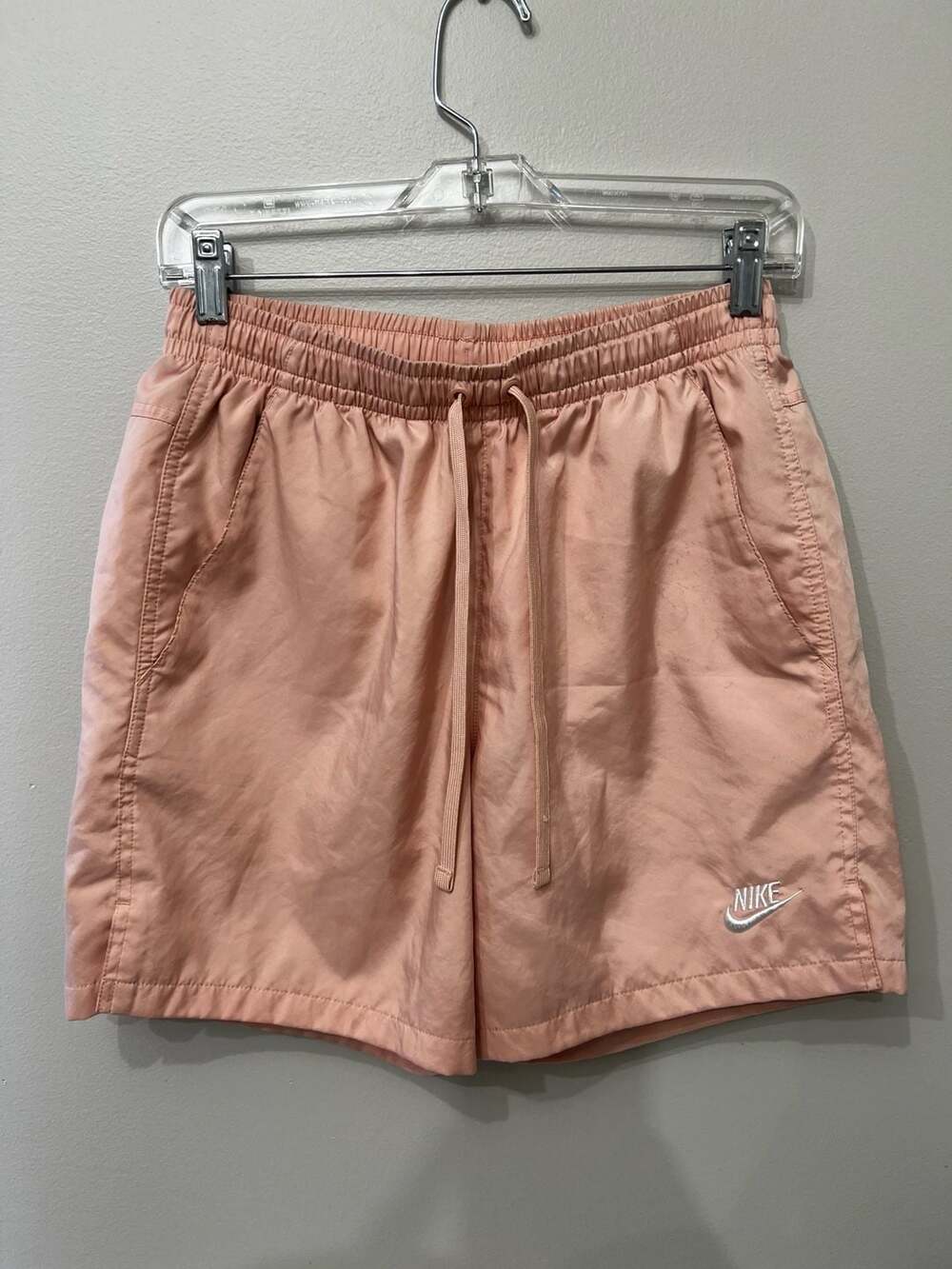 Nike Sportswear NSW Woven Flow Shorts Peach Size Small Swimming trunks